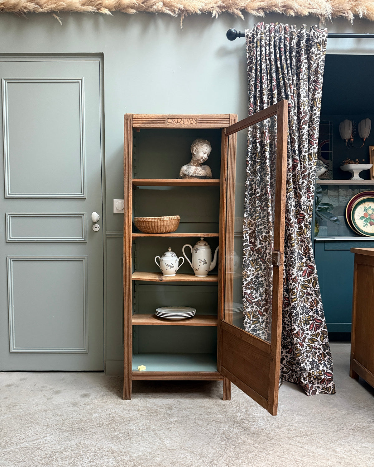 Vitrine parisienne Art Déco en chêne