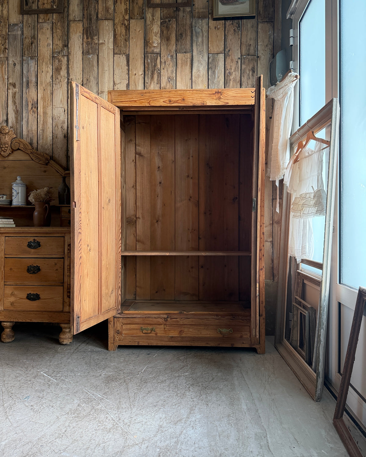 Armoire Art Nouveau tchèque