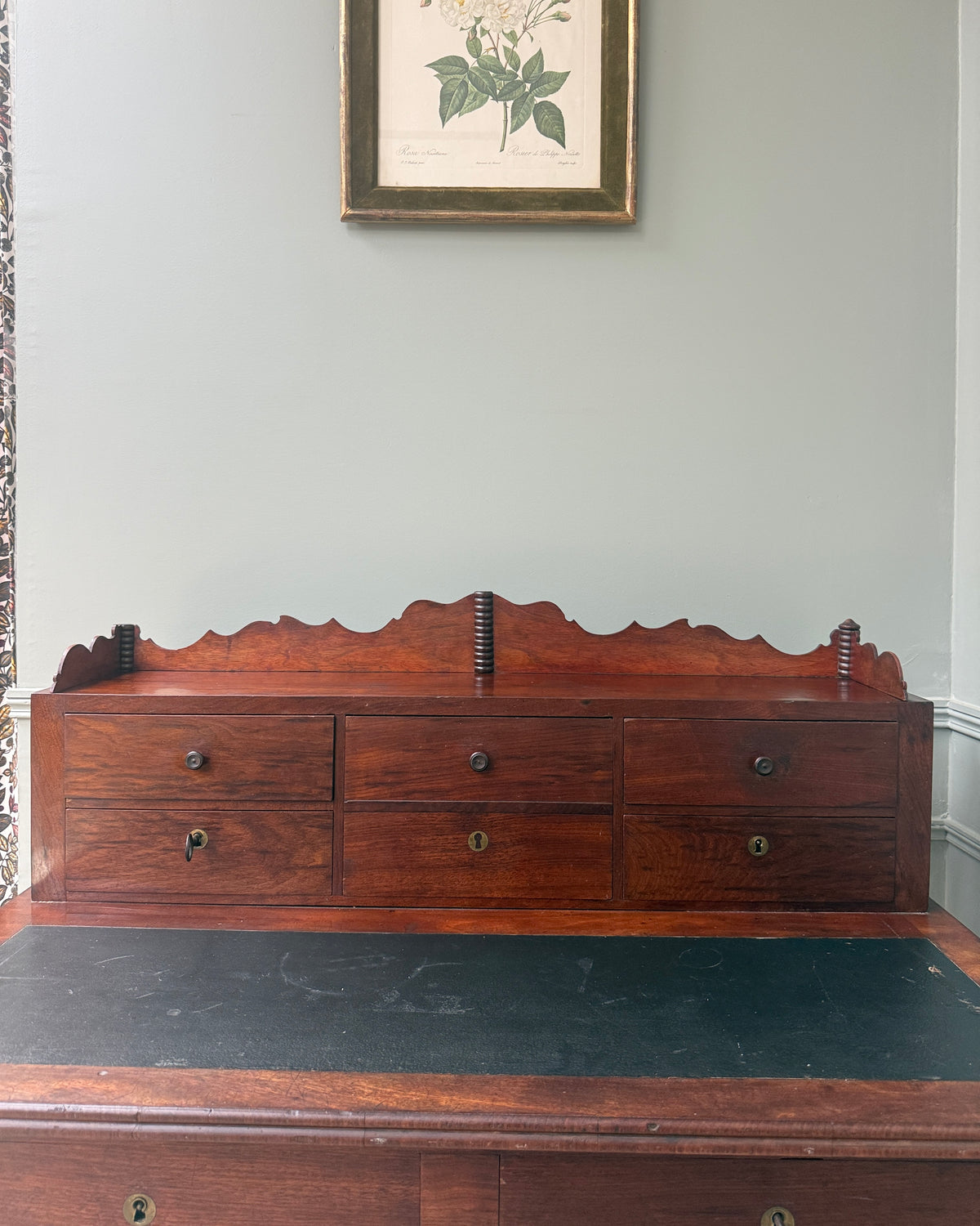 Bureau à gradin ancien en acajou