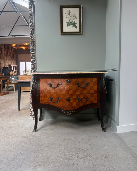 Commode sauteuse Louis XV