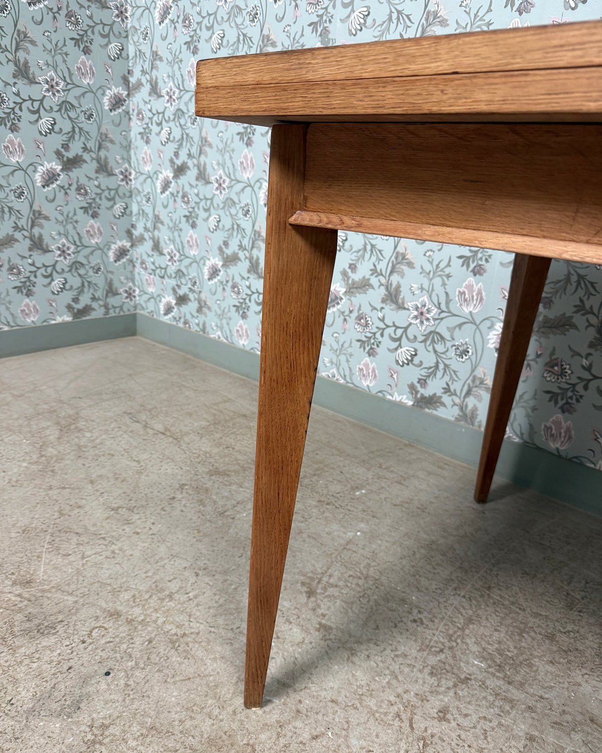 Table extensible vintage en chêne