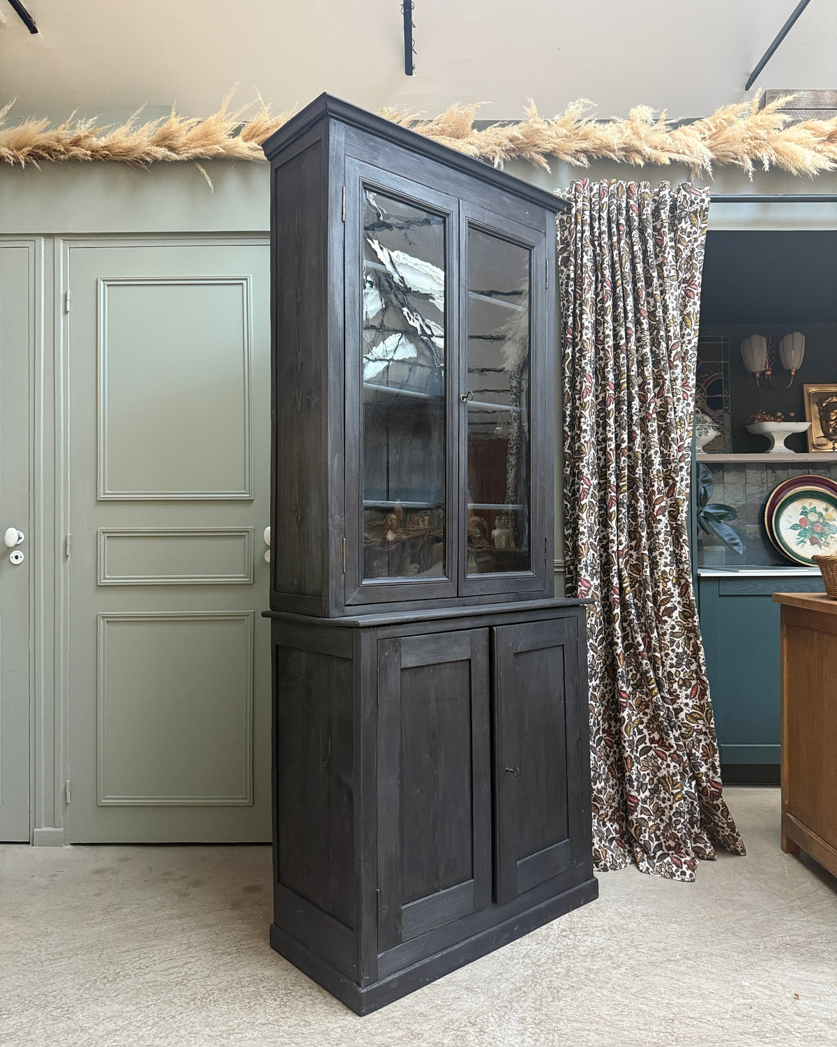Buffet deux corps ancien noir